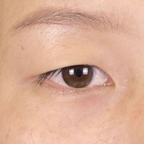 三角眼